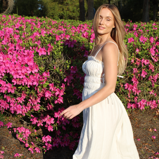 Summer Whites: Embracing the Timeless Elegance of Wearing White in the Summer